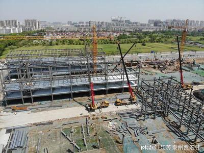 泰州市:加緊施工,首個裝配式鋼結(jié)構(gòu)學(xué)?？蚣芤堰^半